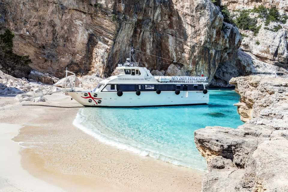 найкращі пляжі Сардинії з білим піском 