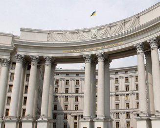 В МЗС України відповіли Сійярто після його звернення до Байдена і Путіна