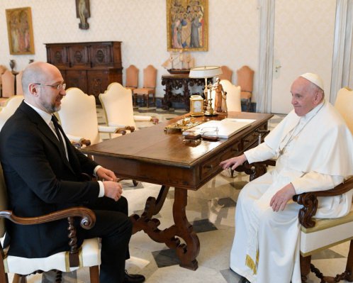 Шмигаль у Ватикані зустрівся Папою Римським