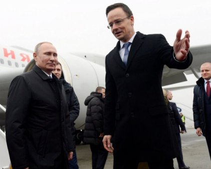 Путин и Сийярто призвали прекратить поставки оружия Украине: МИД отреагировало