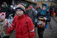 Оккупанты прибегают к уловкам, чтобы переселить украинских детей в российские города