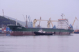 Екіпаж покинул украинско-польское судно, атакованное хуситами