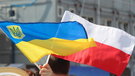 Украинцам подсказали, как получить справку о продолжительности пребывания в Польше