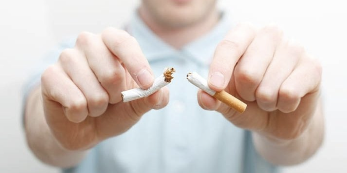 Куріння та страхування: як маленька цигарка створює великі проблеми