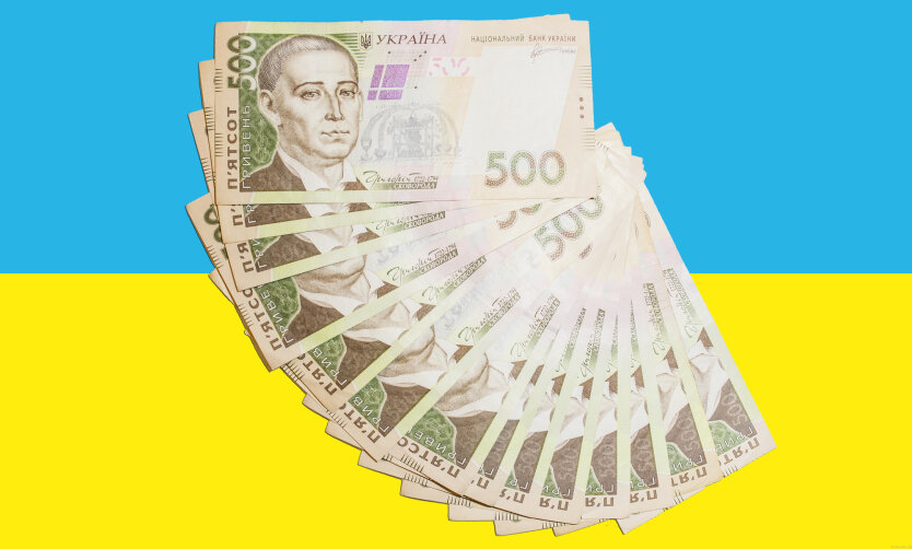 Долар по 46 гривень: Кабмін дав прогноз щодо ВВП, цін на продукти та інфляції в Україні