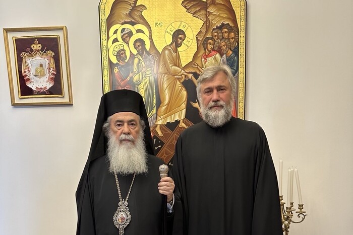 Олигарх Новинский получил благословение от Иерусалимского патриарха