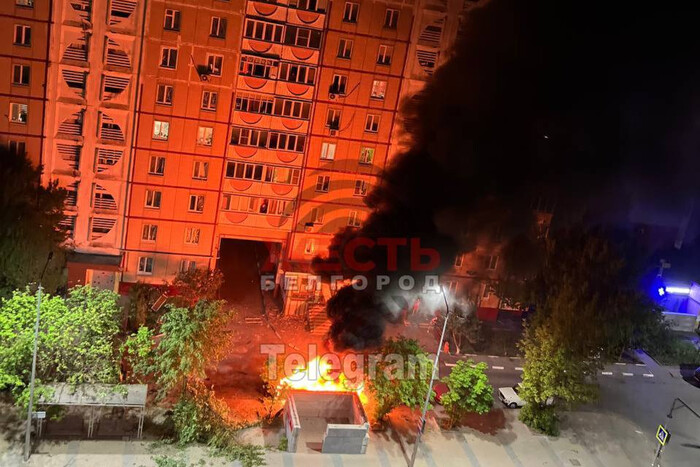 У Белгороде после серии взрывов вспыхнули пожары