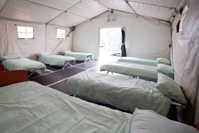 Ірландский кризис: СМИ рассказали, почему украинские беженцы до сих пор вынуждены жить в палатках 
