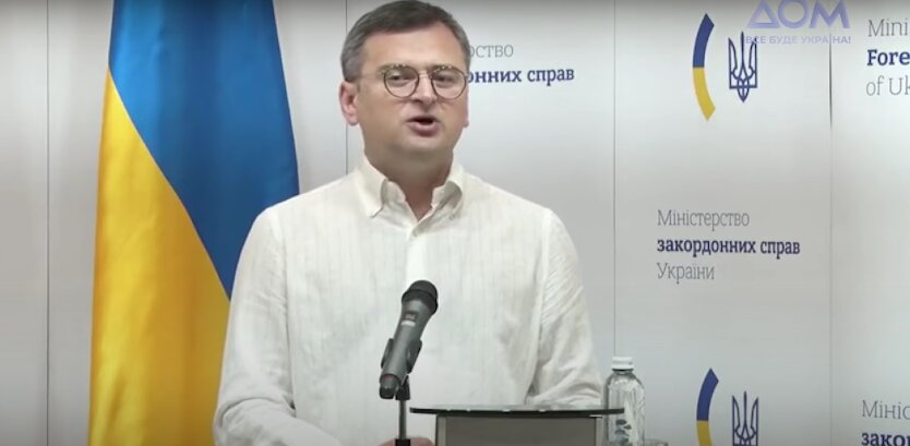 Кулеба висловився про ідею Макрона направити західні війська в Україну