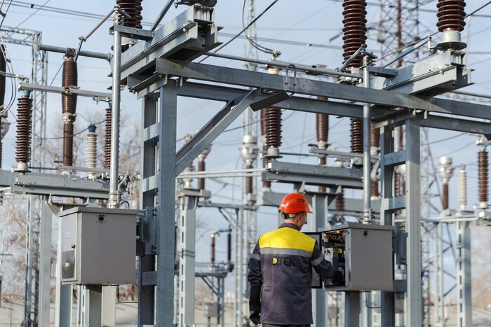 Радник Шмигаля сообщил, сколько будут продолжаться нынешние отключения электроэнергии