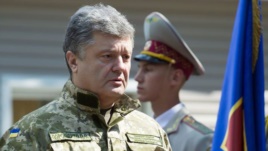 Порошенко: в Украину вторглись русские войска