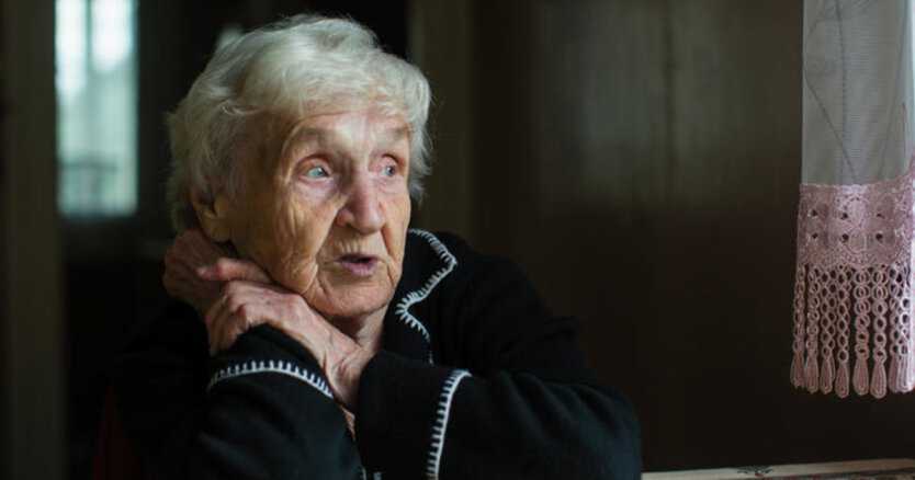 Ідентифікація пенсіонерів-ВПО: ПФУ відповів, як її пройти маломобільній особі