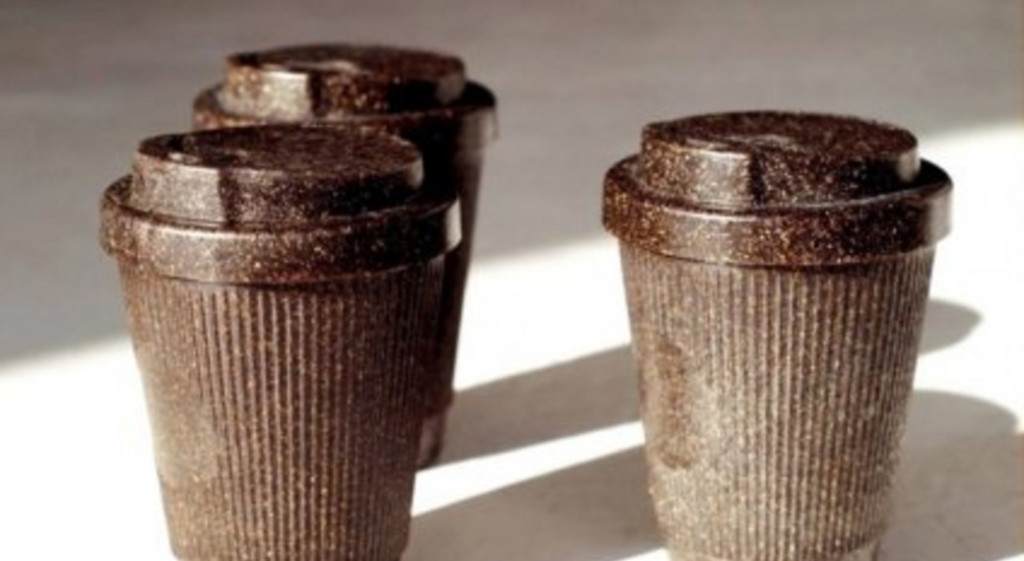 Німецька компанія створила чашки з кавових відходів