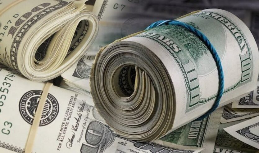 У НБУ розповіли українцям про важливе правило купівлі доларів