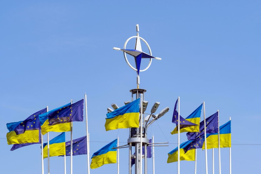 Для чего существует Альянс: НАТО неспособно спасти Украину - СМИ