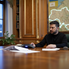 Зеленский на дипломатических переговорах