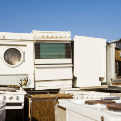 Стара техніка на металобрухт