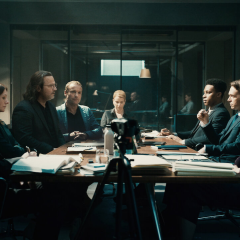 Сцена з серіалу Код на мільярд доларів, де хакери воюють проти корпорації