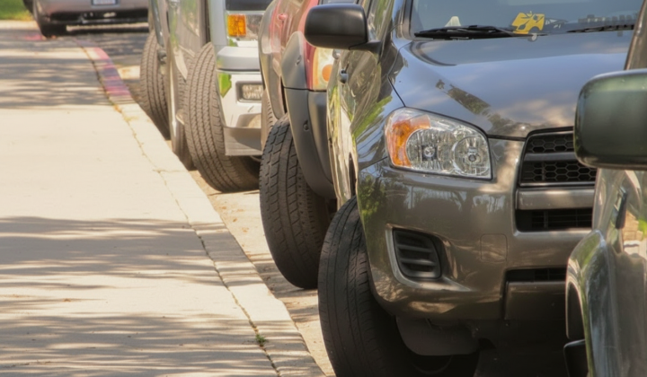 Штраф за ремінь у зупиненому авто