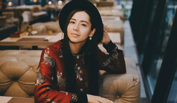 Маніжа з громадянством Росії викликає проблеми