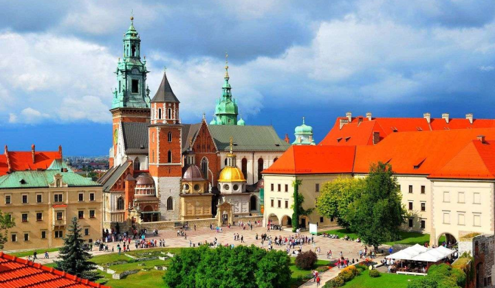 Українські біженці отримують нові виплати