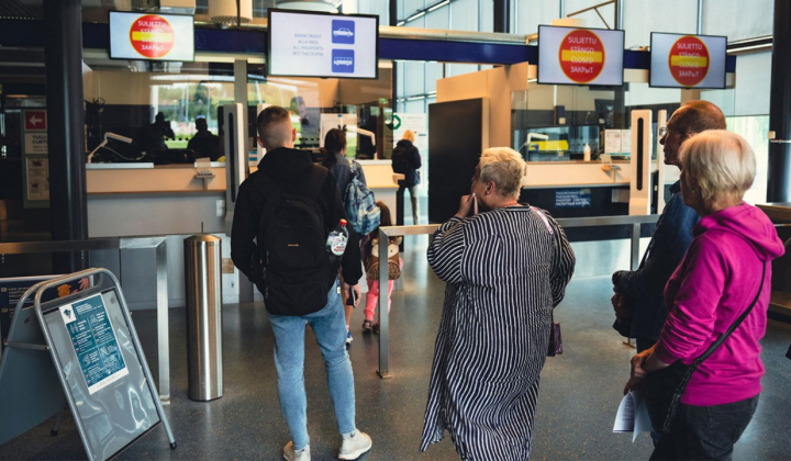 В'їзд до ЄС - вимагають готівку чи картку іноземного банку