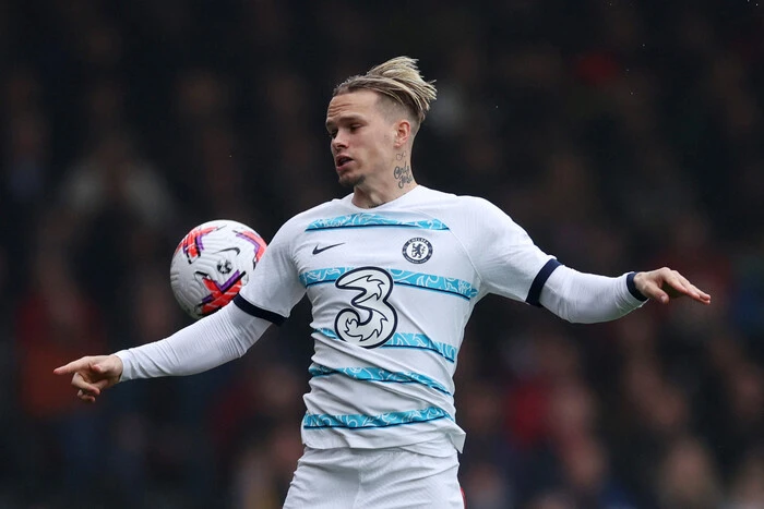 Mudryk trains during doping suspension: video with girlfriend surfaces