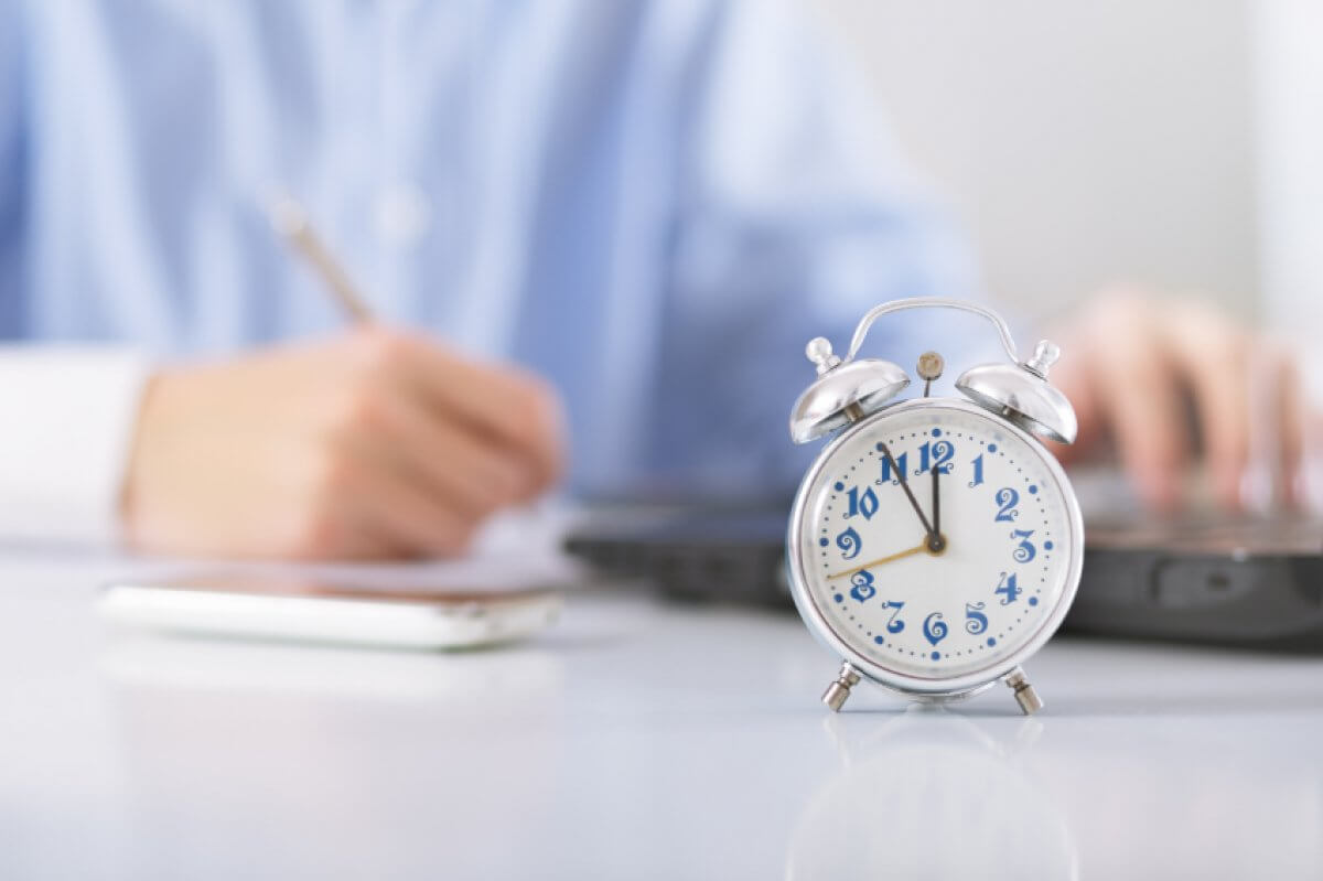 40-hour work week: nuances