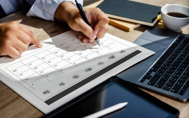 Can an employee be fired on a day off: legal regulations