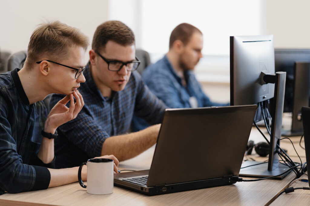 Job description of an administrator: key responsibilities of the employee