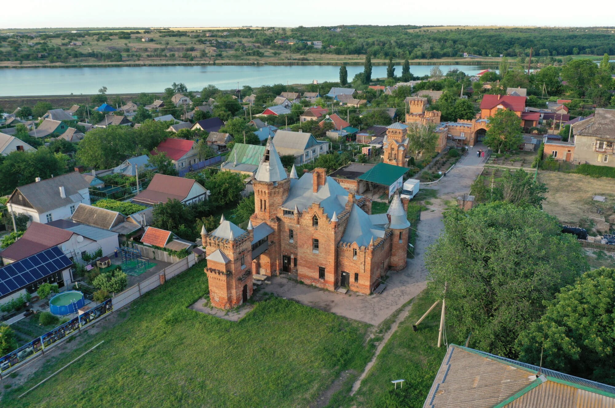 замки в украине