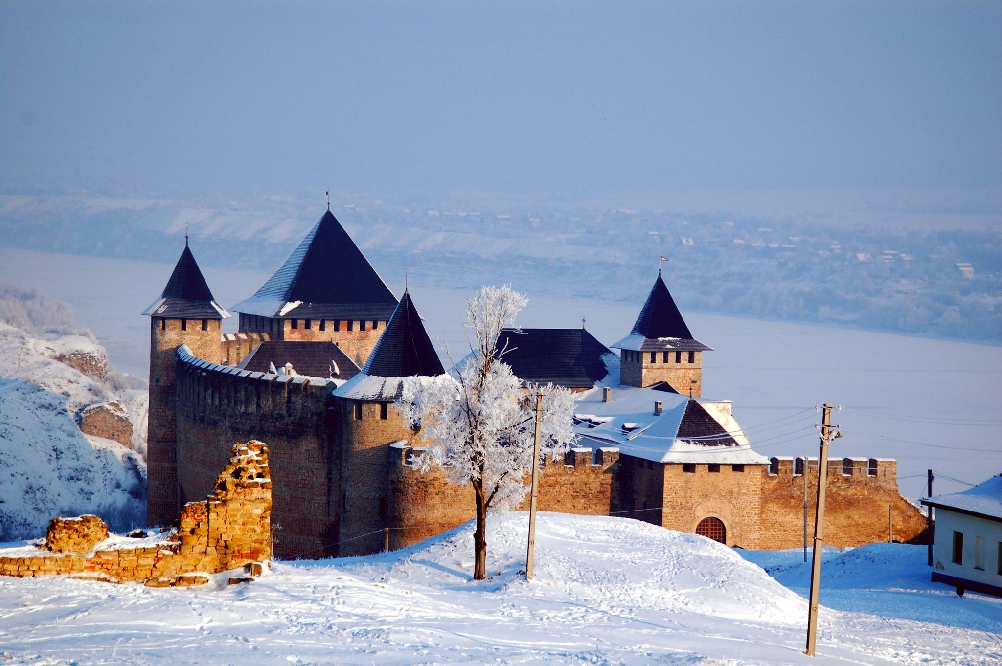замки західної України