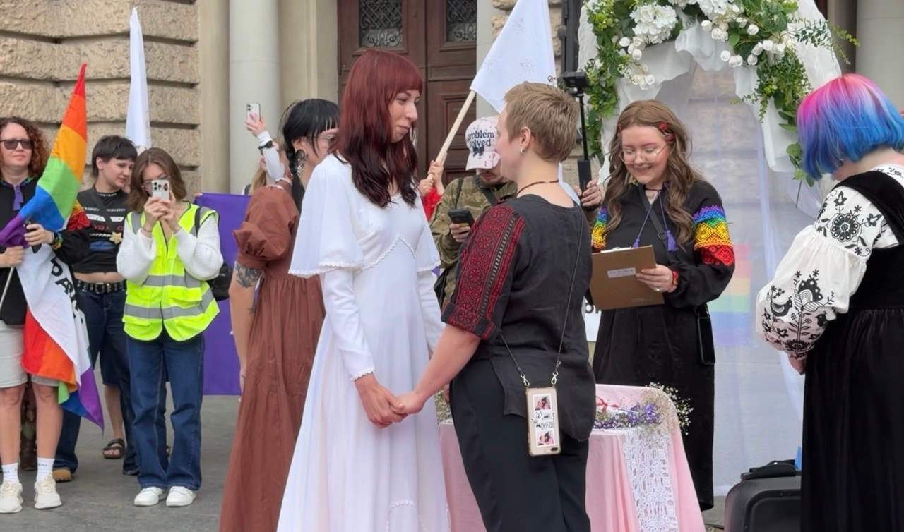 A Same-Sex Couple Got Married During an LGBT Rally in Lviv