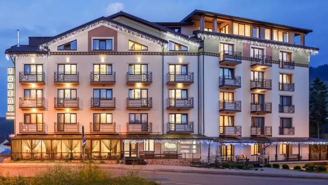 Tavel Hotel & SPA