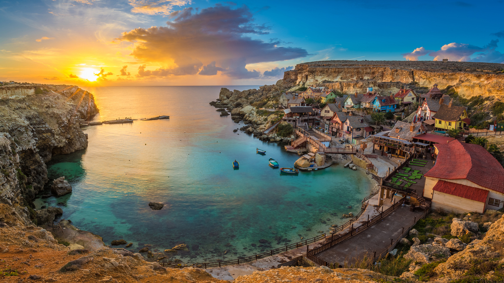 how to legally stay in malta