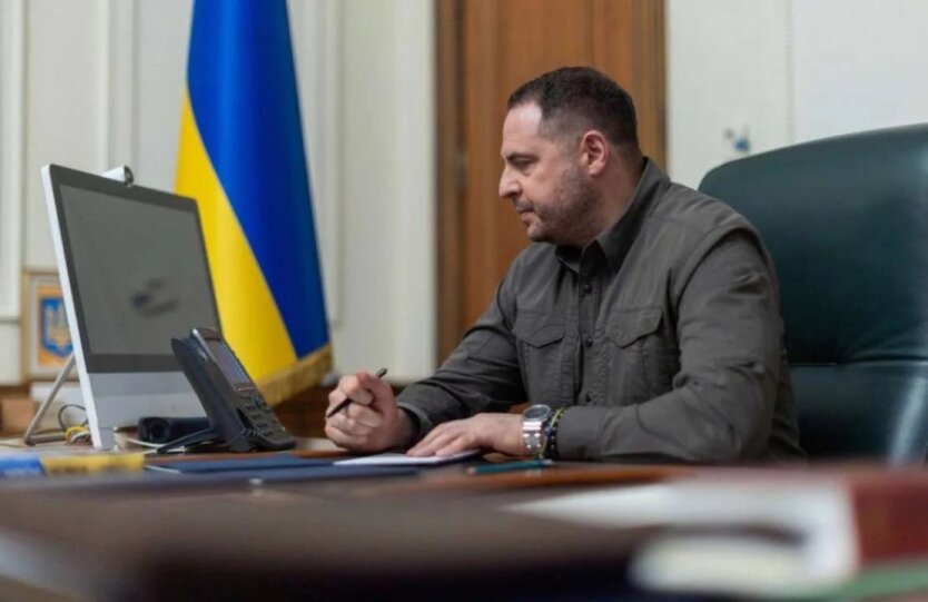 Ермак раскрывает детали переговоров с советниками