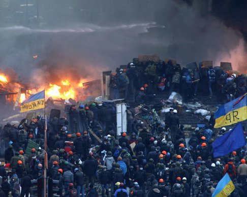 В Киеве расстреляли десятки людей: самый трагический день на Майдане в фото и видео