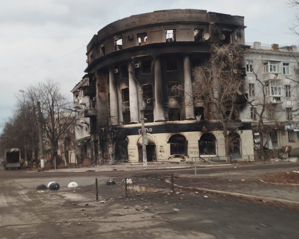 Фотографии разрушений Бахмут, показанные Сергеем Жаданом