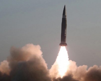 Північна Корея знову випустила балістичні ракети в бік Японії