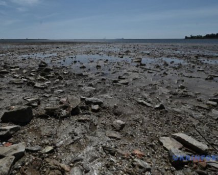 Забудова кахівського водосховища та ухвала уряду