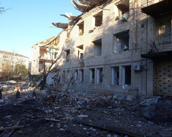 Россия ударила из авиации по больнице в Херсонской области