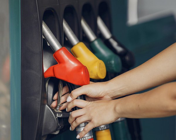 Цены на бензин в Украине снизились