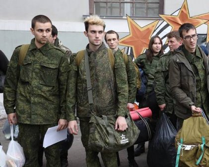 У Росії придумали, як змусити мігрантів йти на війну проти України
