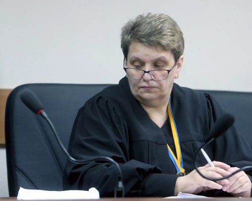 Суддю, яка судила майданівця, відправили у відставку з пенсією у 60 тисяч грн