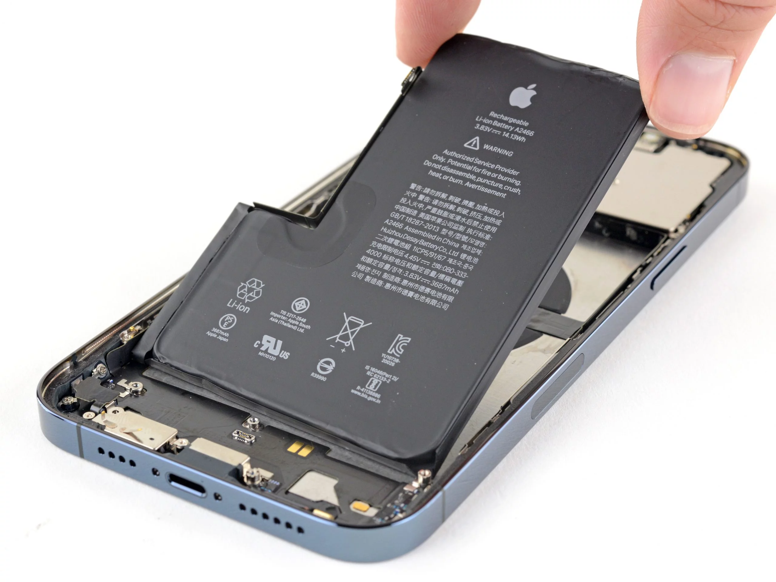 Сколько стоит замена аккумулятора iPhone?