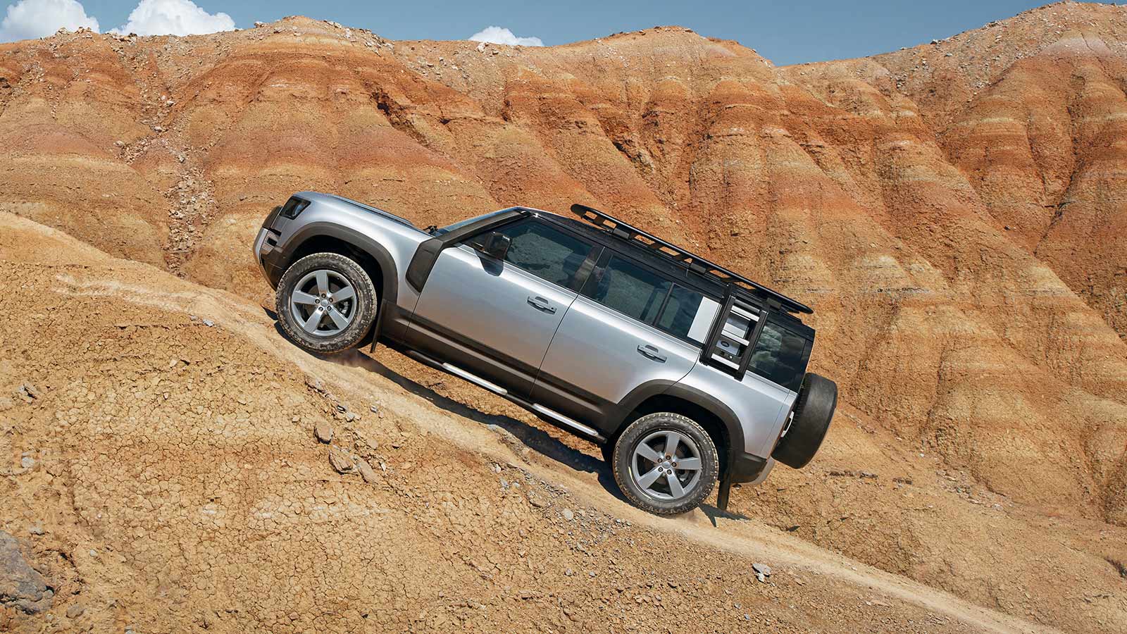 Defender в екстремальних умовах: як Land Rover долає найважчі маршрути світу