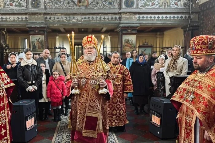 Священник Московської церкви, якого шукають за переправляння ухилянтів, утік до Чехії