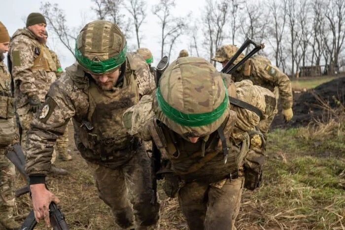 Візерунки швидко рухаються по країні