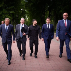 Макрон и Рютте обсуждают Украину