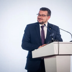 Алфьоров про політику умиротворення